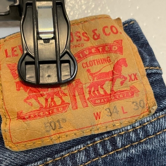 Levi’s 501 Dark Wash Denim High Rise Button Fly Jeans - Picture 9 of 9